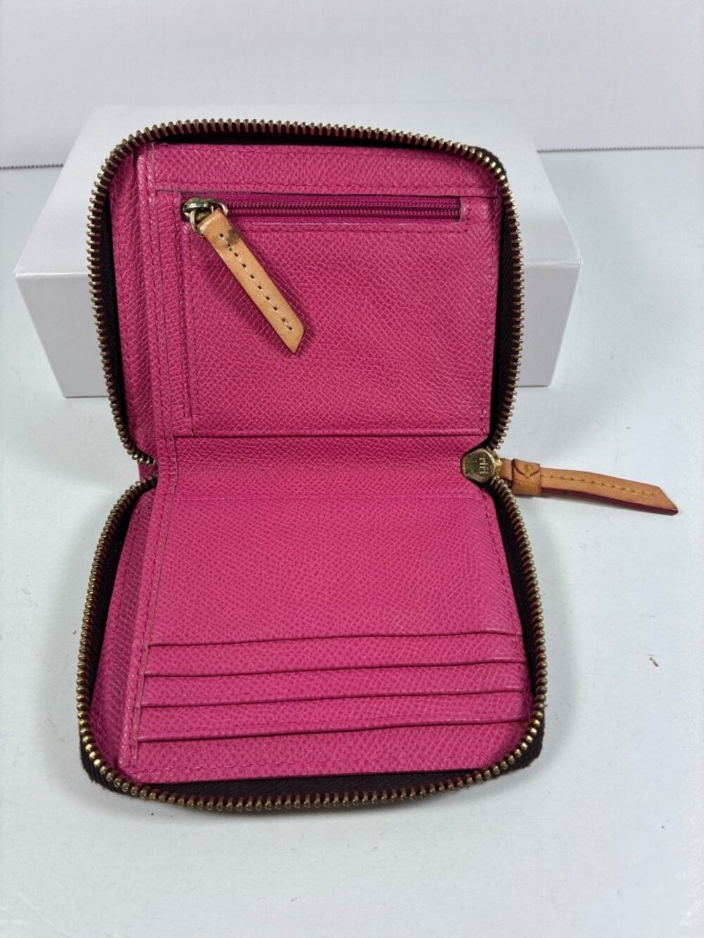 Dooney & Bourke Pink Zip Around Wallet Leather Compact Coin Purse Saffiano - Picture 6 of 8
